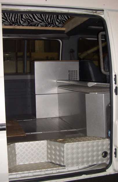 L300 Inneausbau Aufstelldach Klappdach Hubdach elektrohydraulisches Aufstelldach